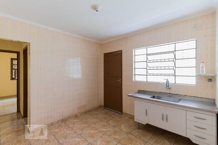 Cozinha de casa para alugar com 2 quartos, 67m² em Jardim Ponte Rasa, São Paulo