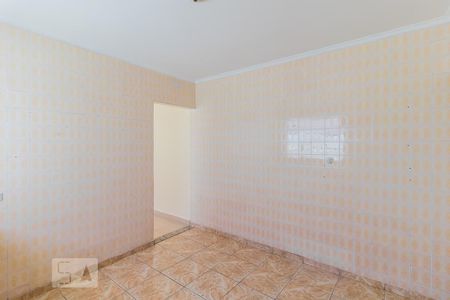 Cozinha de casa para alugar com 2 quartos, 67m² em Jardim Ponte Rasa, São Paulo