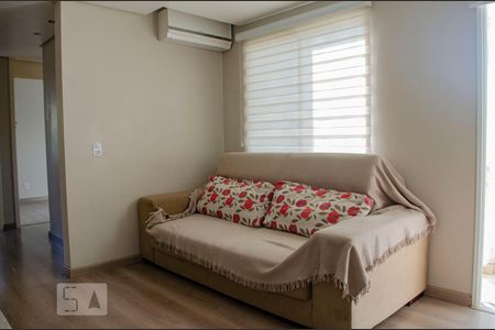 Sala  de apartamento à venda com 3 quartos, 68m² em Humaitá, Porto Alegre