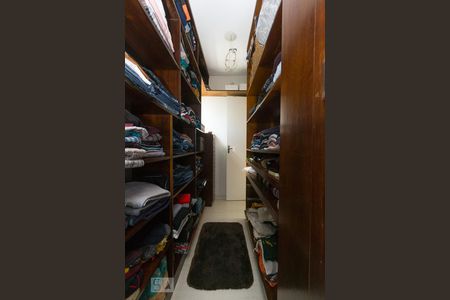 Apartamento à venda com 140m², 3 quartos e 1 vagaCloset do quarto 3 suíte