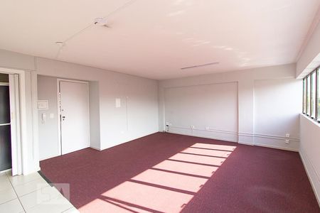 Quarto  de kitnet/studio para alugar com 1 quarto, 33m² em Novo Mundo, Curitiba