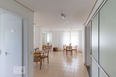 Apartamento para alugar com 55m², 2 quartos e 1 vaga Apartamento para alugar com 55m², 2 quartos e 1 vagaÁrea comum - Salão de festas
