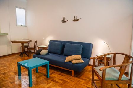 Sala/Quarto de kitnet/studio para alugar com 1 quarto, 40m² em Copacabana, Rio de Janeiro