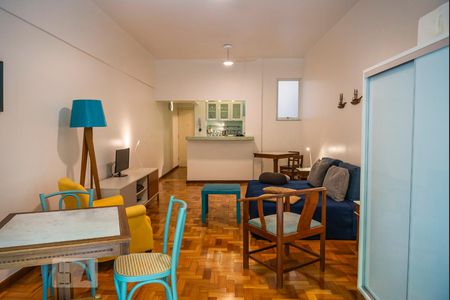 Sala/Quarto de kitnet/studio para alugar com 1 quarto, 40m² em Copacabana, Rio de Janeiro