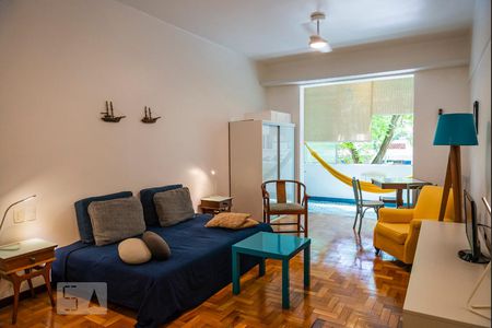 Sala/Quarto de kitnet/studio para alugar com 1 quarto, 40m² em Copacabana, Rio de Janeiro