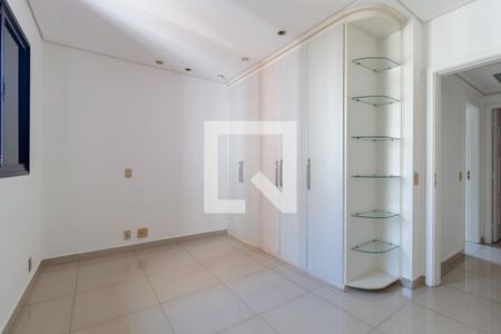 Apartamento para alugar com 150m², 3 quartos e 2 vagas Apartamento para alugar com 150m², 3 quartos e 2 vagasSuíte 1
