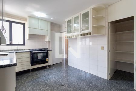 Apartamento para alugar com 150m², 3 quartos e 2 vagas Apartamento para alugar com 150m², 3 quartos e 2 vagasCozinha