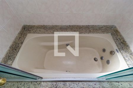 Apartamento para alugar com 150m², 3 quartos e 2 vagas Apartamento para alugar com 150m², 3 quartos e 2 vagasDetalhe Banheiro - Suíte 3