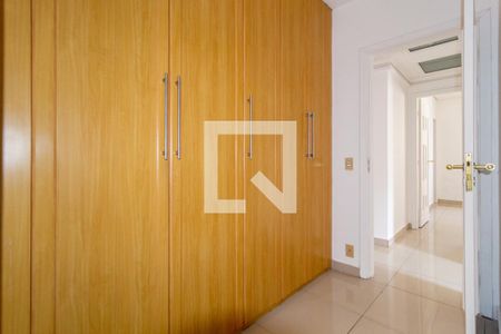 Apartamento para alugar com 150m², 3 quartos e 2 vagas Apartamento para alugar com 150m², 3 quartos e 2 vagasCloset - Suíte 3