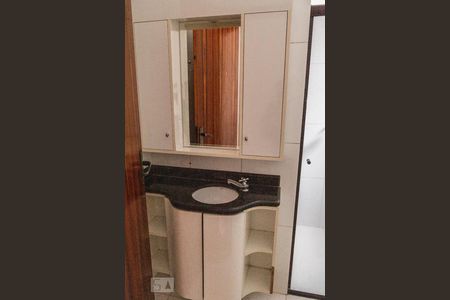 Casa à venda com 120m², 3 quartos e 2 vagasBanheiro 2