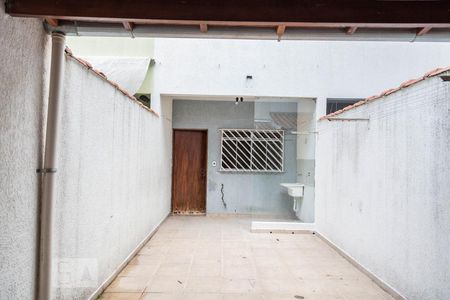 Casa à venda com 120m², 3 quartos e 2 vagasQuintal