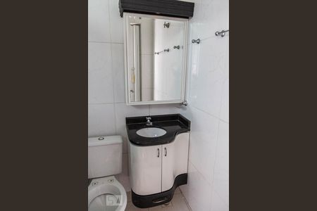 Casa à venda com 120m², 3 quartos e 2 vagasBanheiro Suíte 1