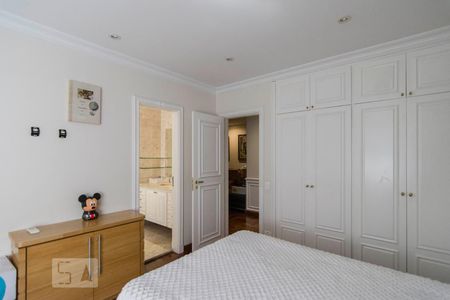 Apartamento à venda com 300m², 4 quartos e 4 vagasSuíte 4