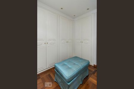 Apartamento à venda com 300m², 4 quartos e 4 vagasSuíte 3