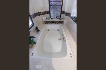 Apartamento à venda com 300m², 4 quartos e 4 vagasSuíte 4 Banheiro