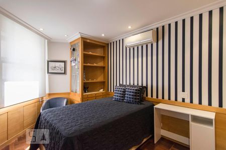 Apartamento à venda com 300m², 4 quartos e 4 vagasSuíte 2