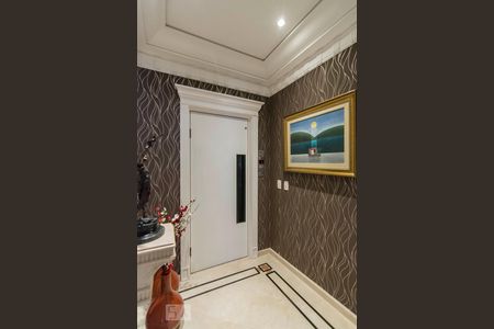 Apartamento à venda com 300m², 4 quartos e 4 vagasEntrada