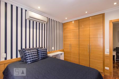 Apartamento à venda com 300m², 4 quartos e 4 vagasSuíte 2