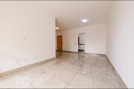 Sala de Apartamento com 3 quartos, 110m² Gutierrez