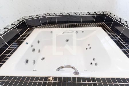 Casa para alugar com 250m², 4 quartos e 6 vagasBanheiro da Suíte 2