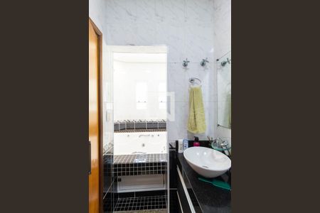 Casa para alugar com 250m², 4 quartos e 6 vagasBanheiro da Suíte 2