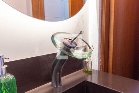 Casa para alugar com 250m², 4 quartos e 6 vagasBanheiro - torneira