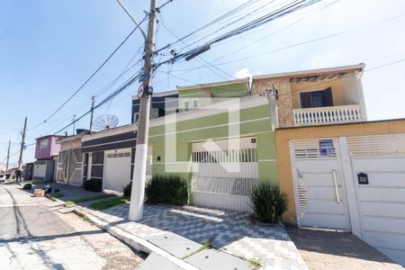 Casa para alugar com 250m², 4 quartos e 6 vagasFachada