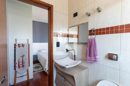 Casa para alugar com 250m², 4 quartos e 6 vagasBanheiro da Suíte 1