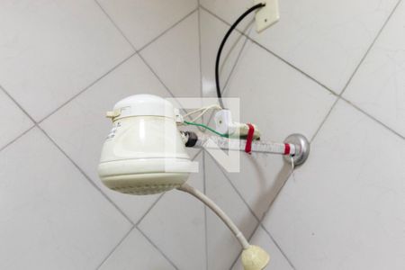 Casa para alugar com 250m², 4 quartos e 6 vagasChuveiro banheiro de serviço