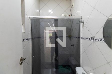 Casa para alugar com 250m², 4 quartos e 6 vagasBanheiro de serviço