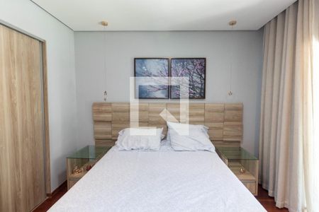 Casa para alugar com 250m², 4 quartos e 6 vagasQuarto Suíte 2