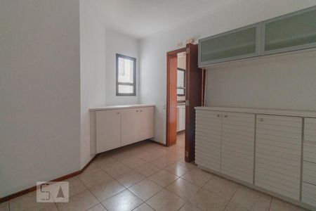 Apartamento à venda com 189m², 4 quartos e 2 vagasCopa
