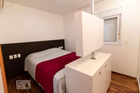 Suíte  de apartamento para alugar com 3 quartos, 96m² em Vila Olímpia, São Paulo