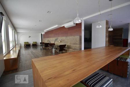 Apartamento à venda com 70m², 1 quarto e 1 vagaCafé