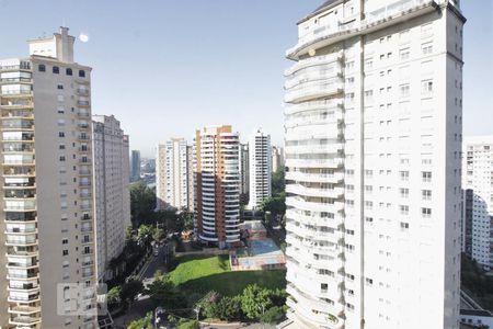 Vista da sala de apartamento à venda com 1 quarto, 70m² em Jardim Fonte do Morumbi, São Paulo