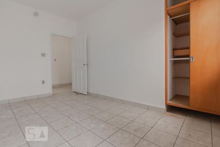 Casa para alugar com 90m², 2 quartos e 1 vagaQuarto 