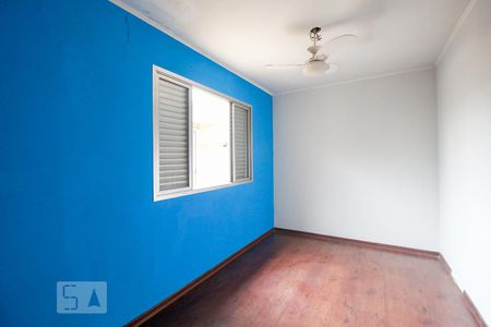 Casa à venda com 300m², 4 quartos e 4 vagas Casa à venda com 300m², 4 quartos e 4 vagasQuarto 4