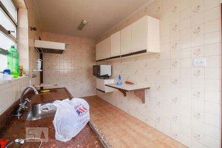 Casa à venda com 300m², 4 quartos e 4 vagas Casa à venda com 300m², 4 quartos e 4 vagasCozinha