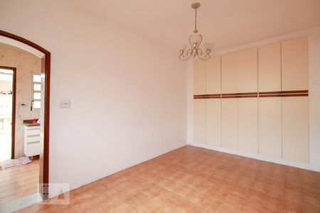 Casa à venda com 300m², 4 quartos e 4 vagas Casa à venda com 300m², 4 quartos e 4 vagasSala de Jantar