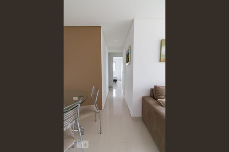Corredor de apartamento para alugar com 3 quartos, 62m² em Vila Rosália, Guarulhos
