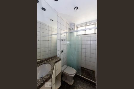 Banheiro Social de apartamento à venda com 3 quartos, 133m² em Centro, Niterói