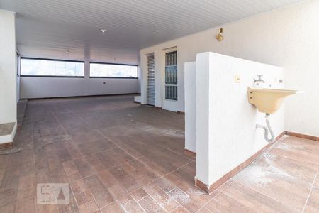 Casa à venda com 330m², 5 quartos e 4 vagasQuintal