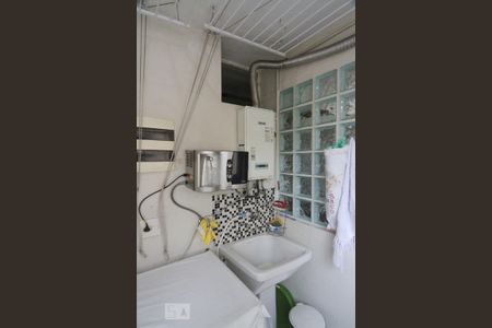 Apartamento para alugar com 80m², 2 quartos e 1 vaga Apartamento para alugar com 80m², 2 quartos e 1 vagaÁrea de Serviço