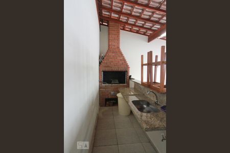 Apartamento para alugar com 80m², 2 quartos e 1 vaga Apartamento para alugar com 80m², 2 quartos e 1 vagaÁrea comum - Churrasqueira