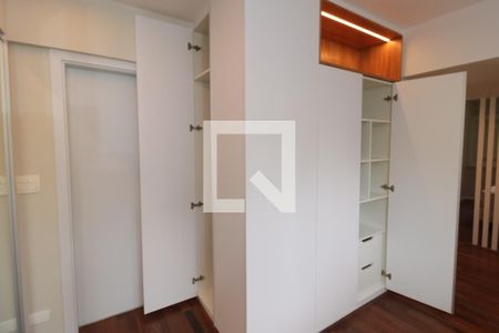 Apartamento para alugar com 130m², 2 quartos e 1 vagaCloset da suíte
