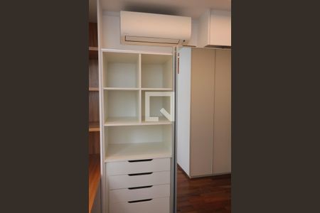 Apartamento para alugar com 130m², 2 quartos e 1 vagaCloset da suíte
