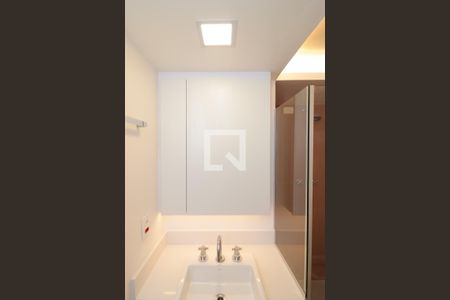 Apartamento para alugar com 130m², 2 quartos e 1 vagaBanheiro - Armário
