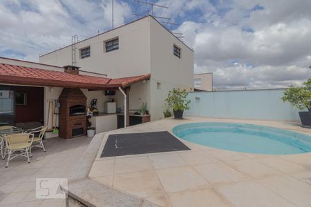 Apartamento à venda com 209m², 3 quartos e 3 vagas Apartamento à venda com 209m², 3 quartos e 3 vagasCobertura