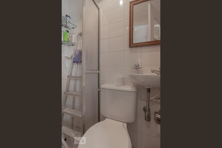 Apartamento à venda com 209m², 3 quartos e 3 vagas Apartamento à venda com 209m², 3 quartos e 3 vagasBanheiro de serviço