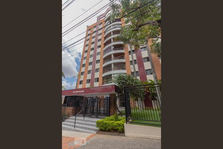 Apartamento à venda com 209m², 3 quartos e 3 vagas Apartamento à venda com 209m², 3 quartos e 3 vagasFachada